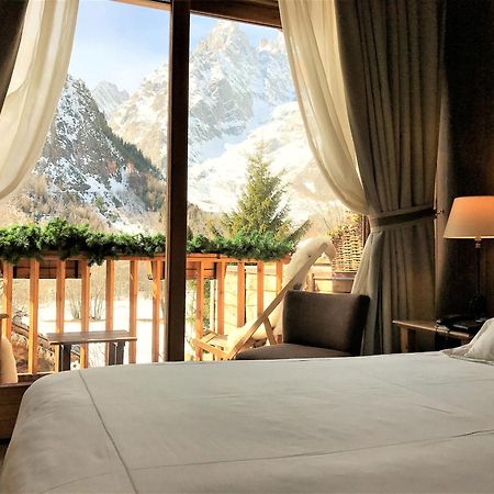 Auberge De La Maison Courmayeur Bagian luar foto