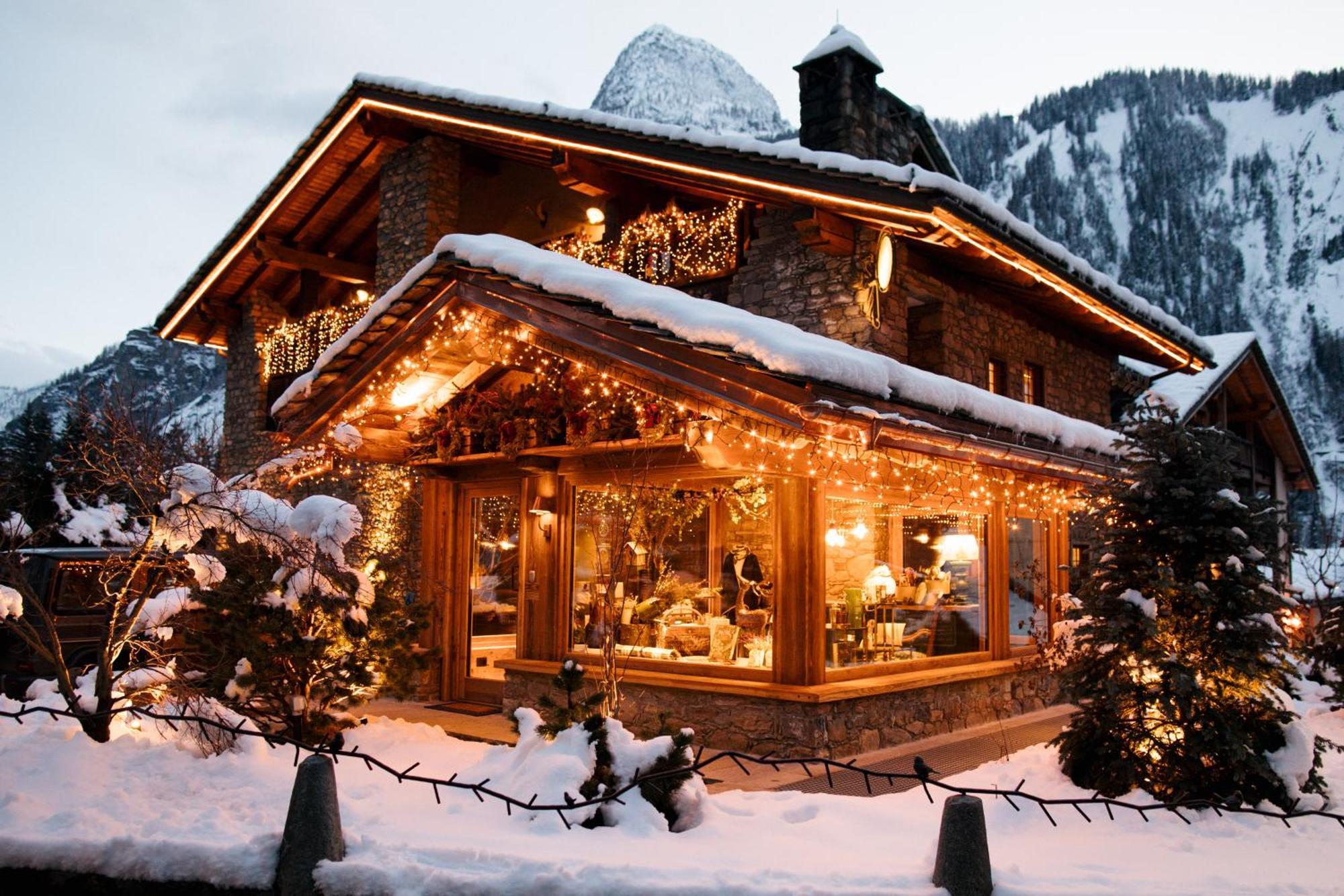 Auberge De La Maison Courmayeur Bagian luar foto