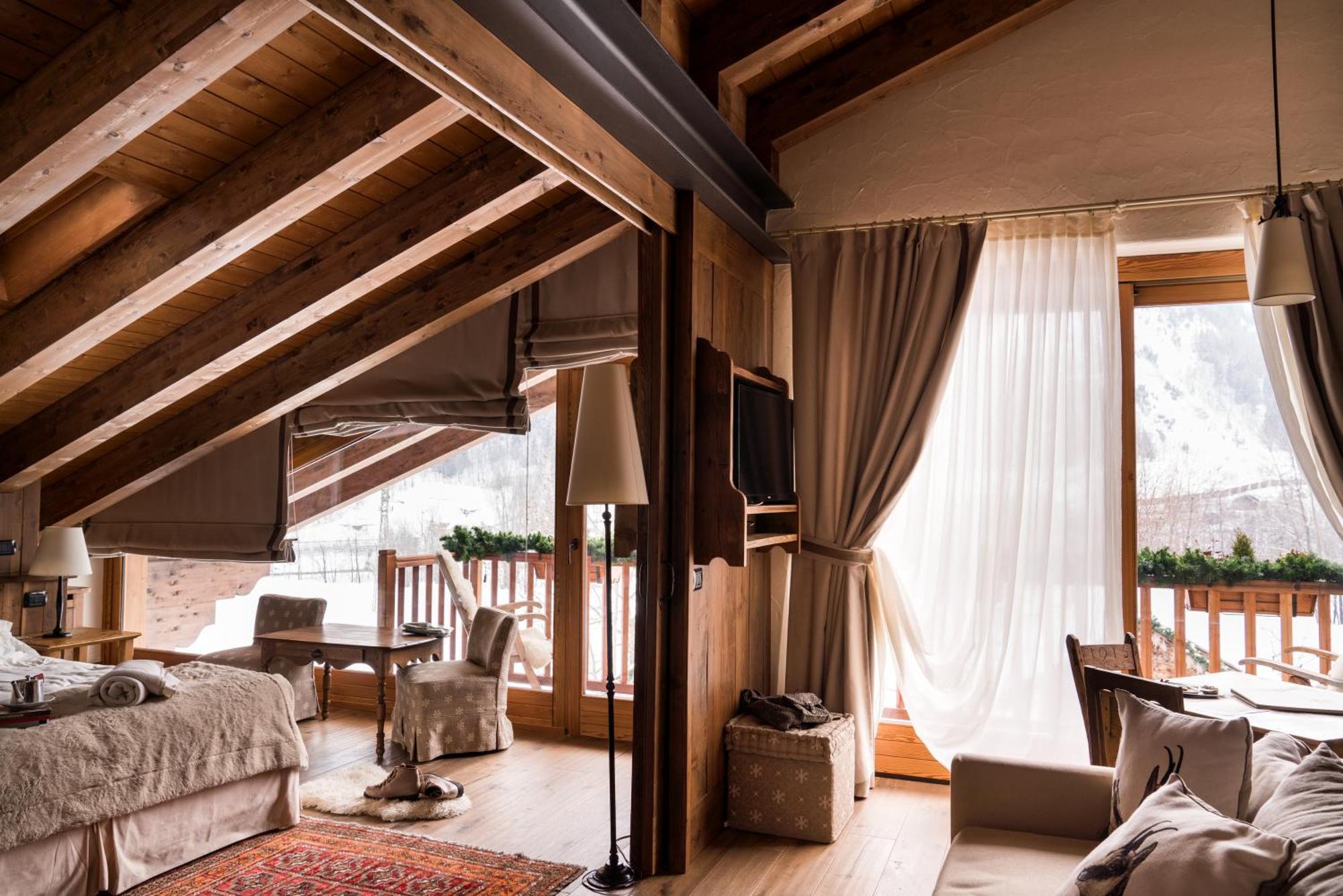 Auberge De La Maison Courmayeur Bagian luar foto