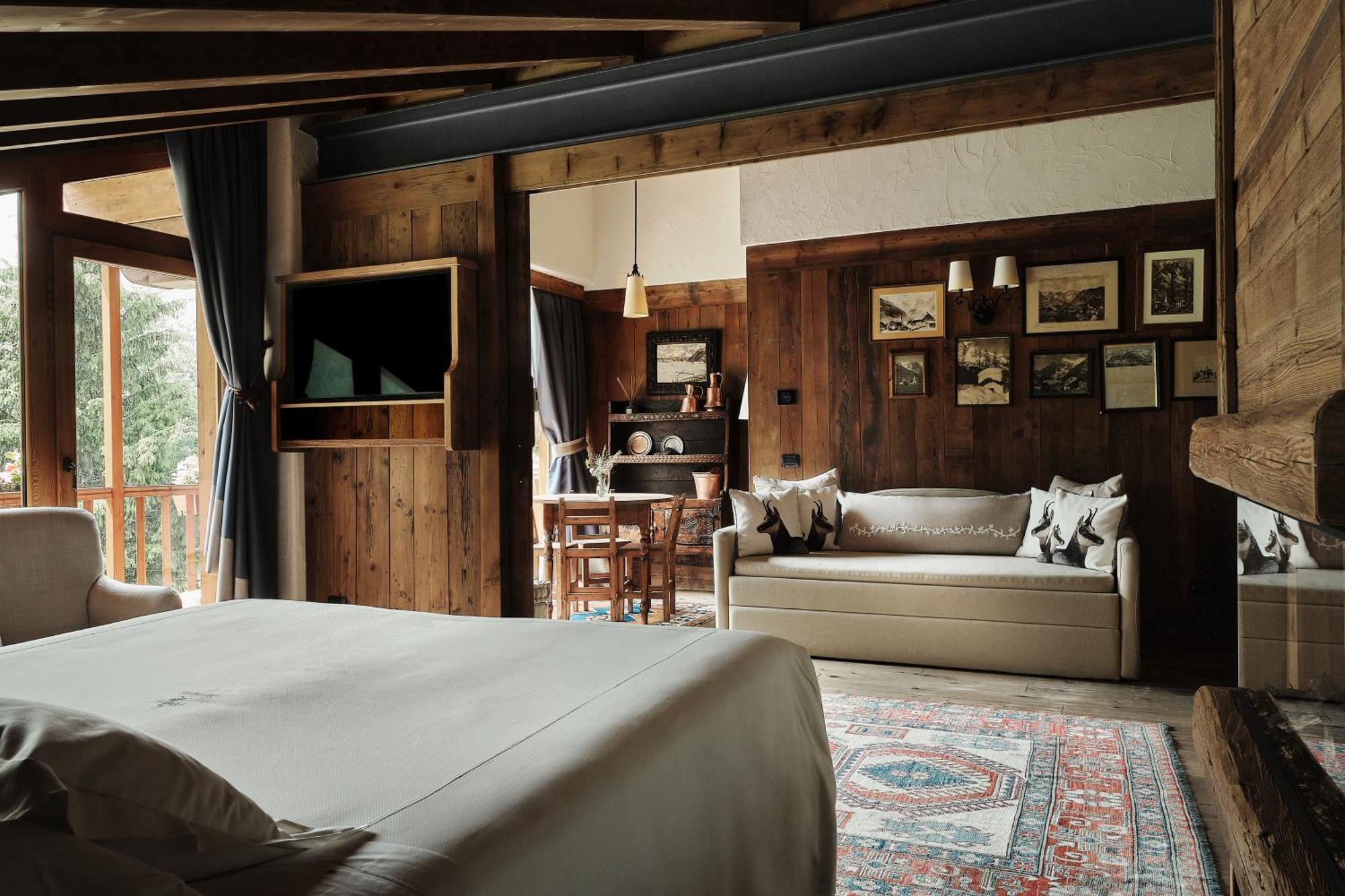 Auberge De La Maison Courmayeur Bagian luar foto