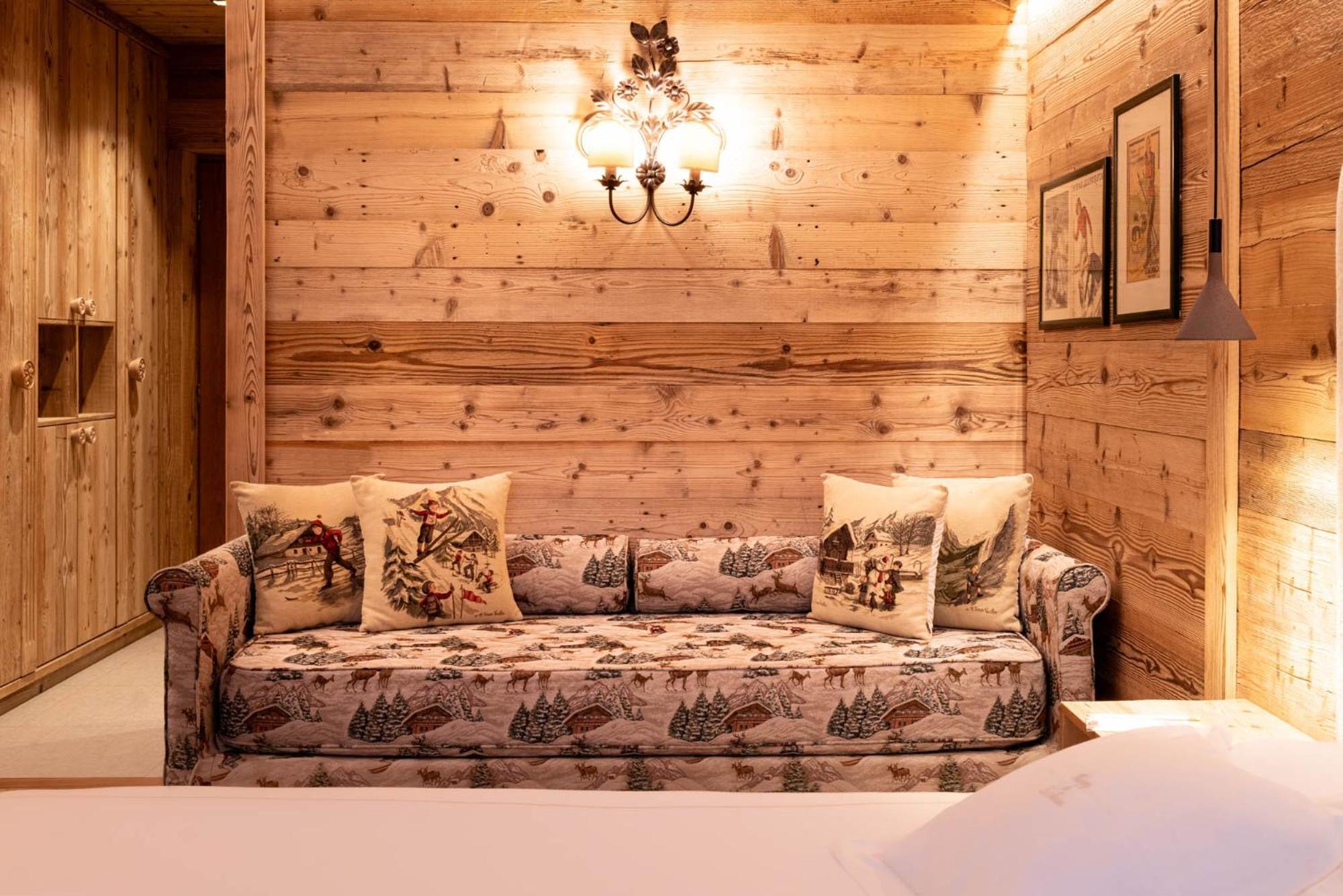 Auberge De La Maison Courmayeur Bagian luar foto