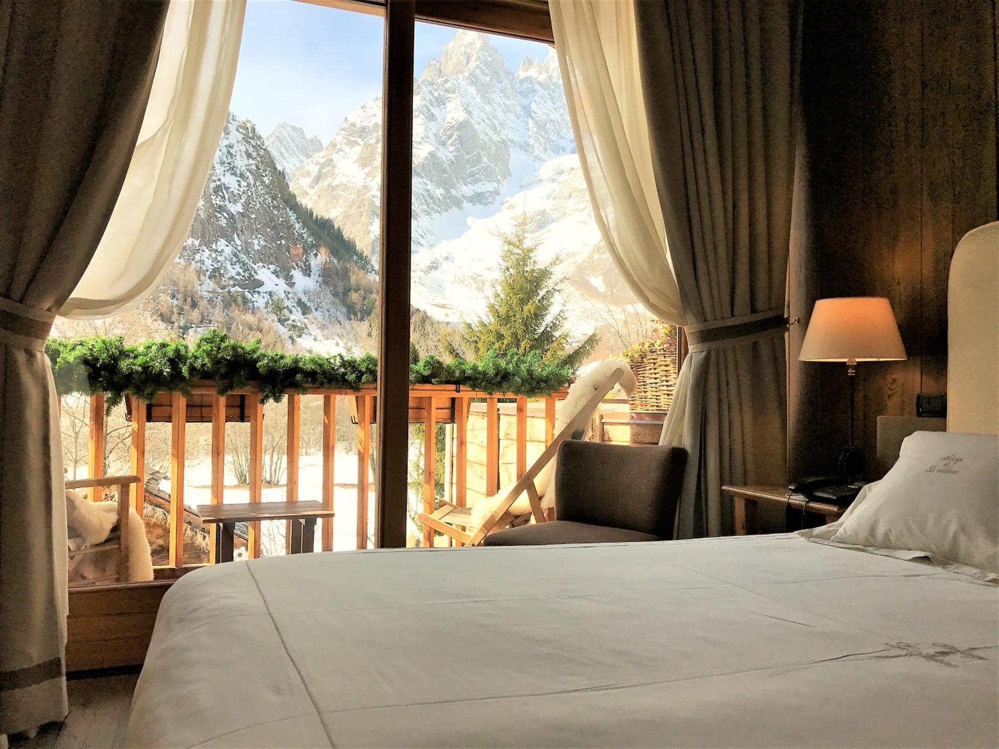 Auberge De La Maison Courmayeur Bagian luar foto