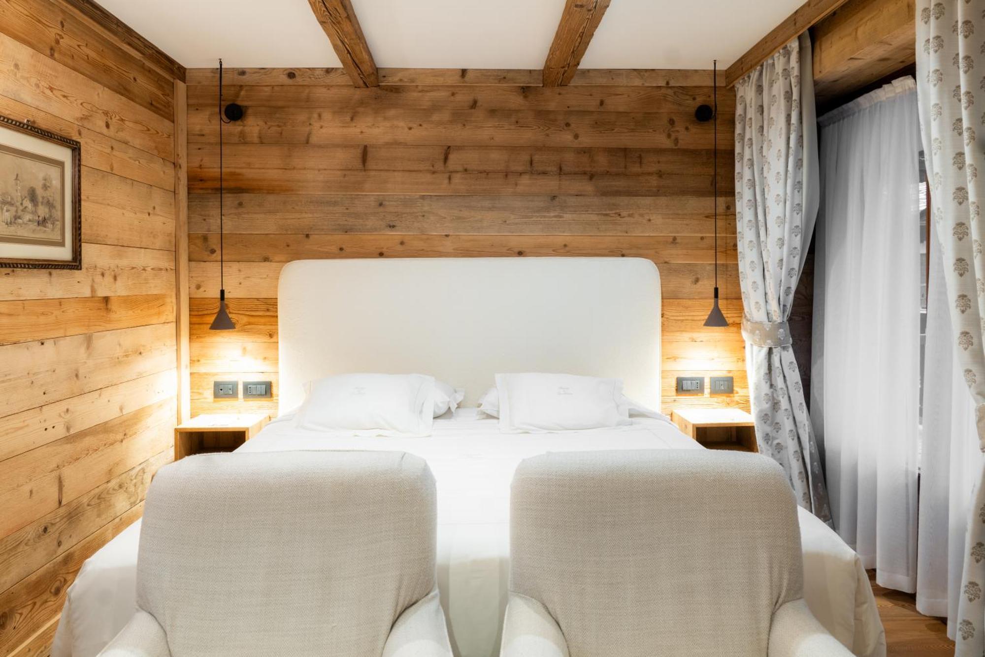 Auberge De La Maison Courmayeur Bagian luar foto