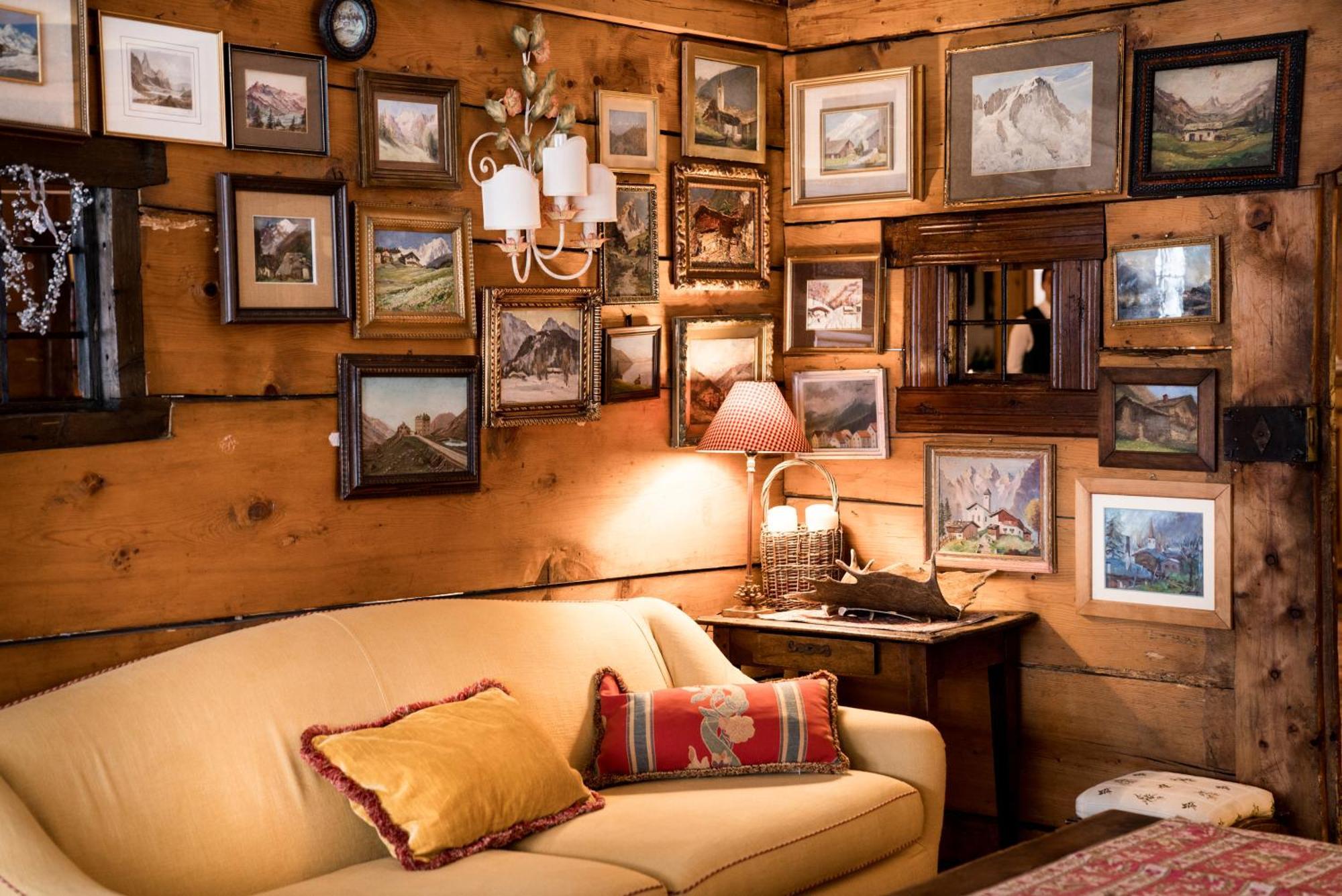 Auberge De La Maison Courmayeur Bagian luar foto